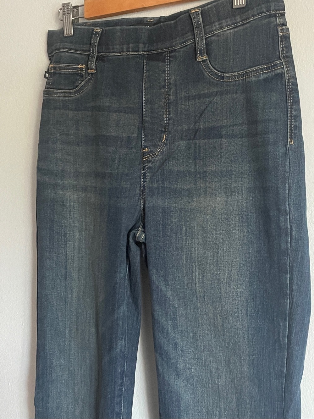 Judy Blue Pull On Wide Leg Stretch Waist Medium Wash Jeans 
Size 29/ 9 - Picture 4 of 12